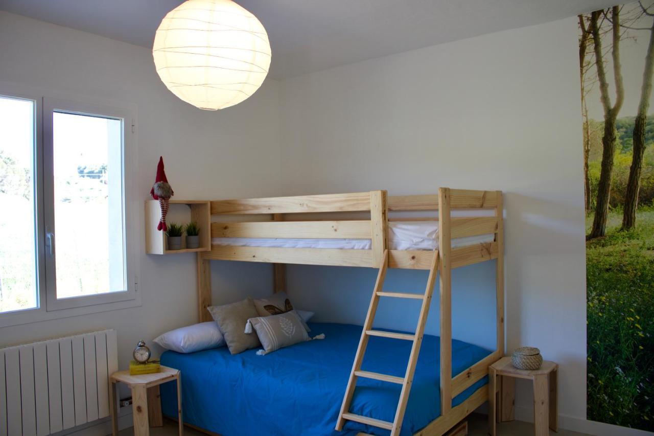 Entheos Hostel Lerin Exterior photo