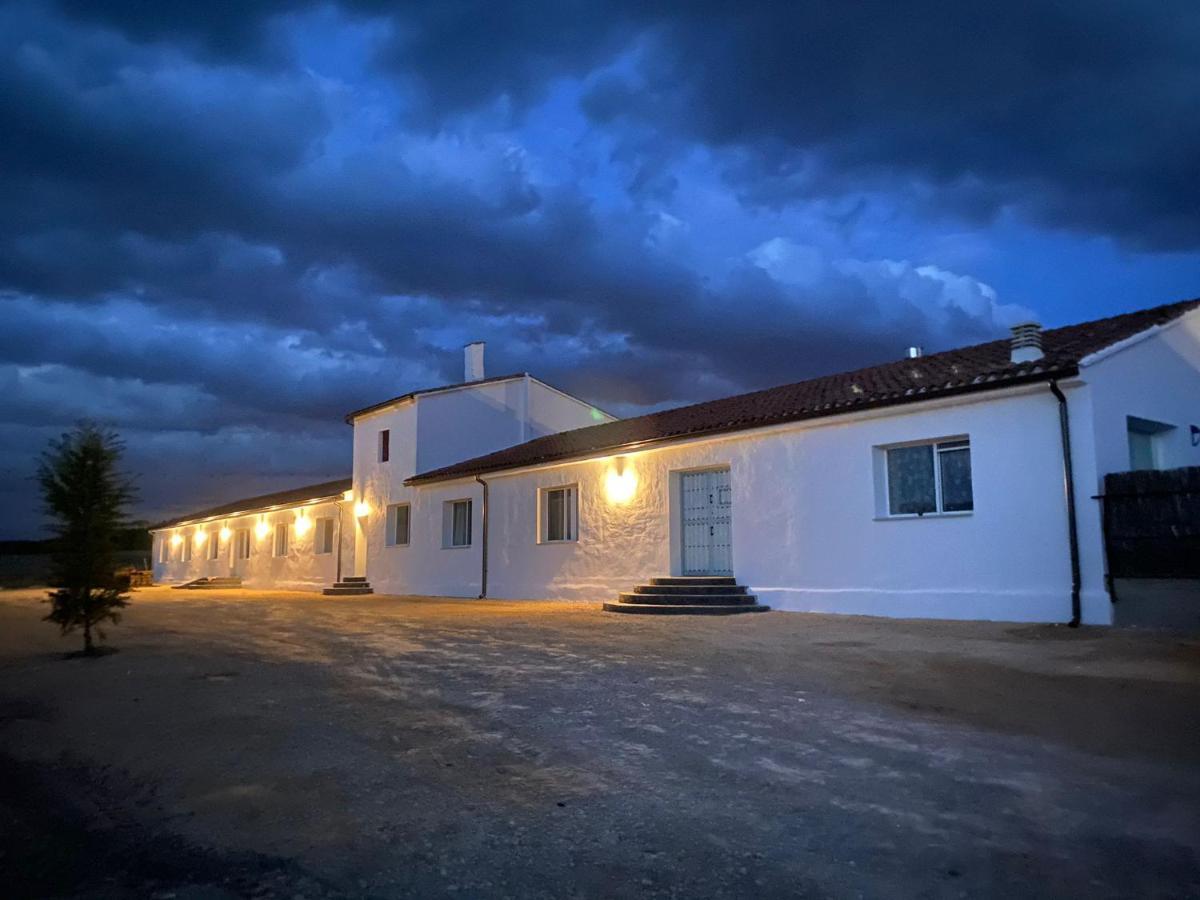 Entheos Hostel Lerin Exterior photo