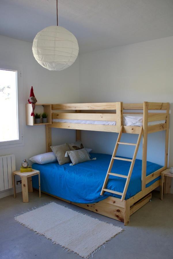Entheos Hostel Lerin Exterior photo