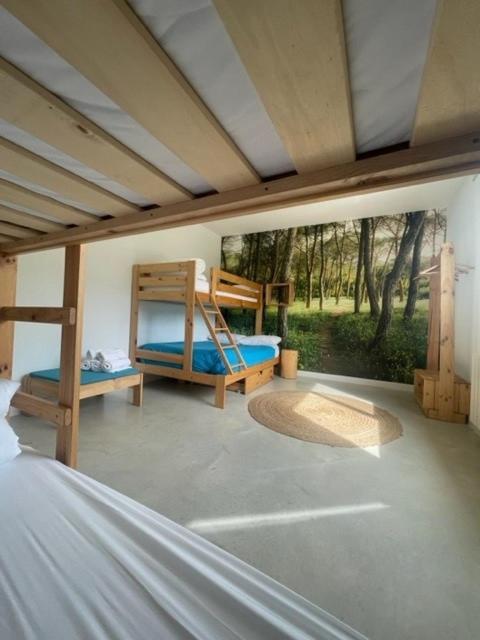 Entheos Hostel Lerin Exterior photo